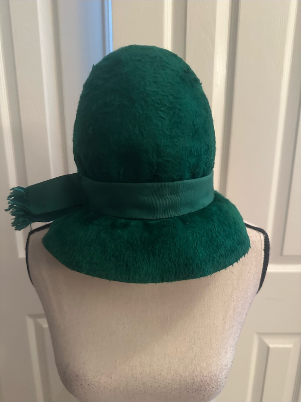 Christian Dior Vintage Green Women's Faux-Fur Cloche Hat w/Ribbon